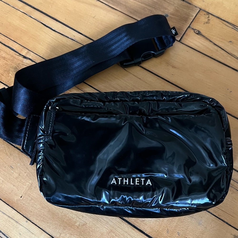 Athleta Black All About Body Shine Puff Belt Bag